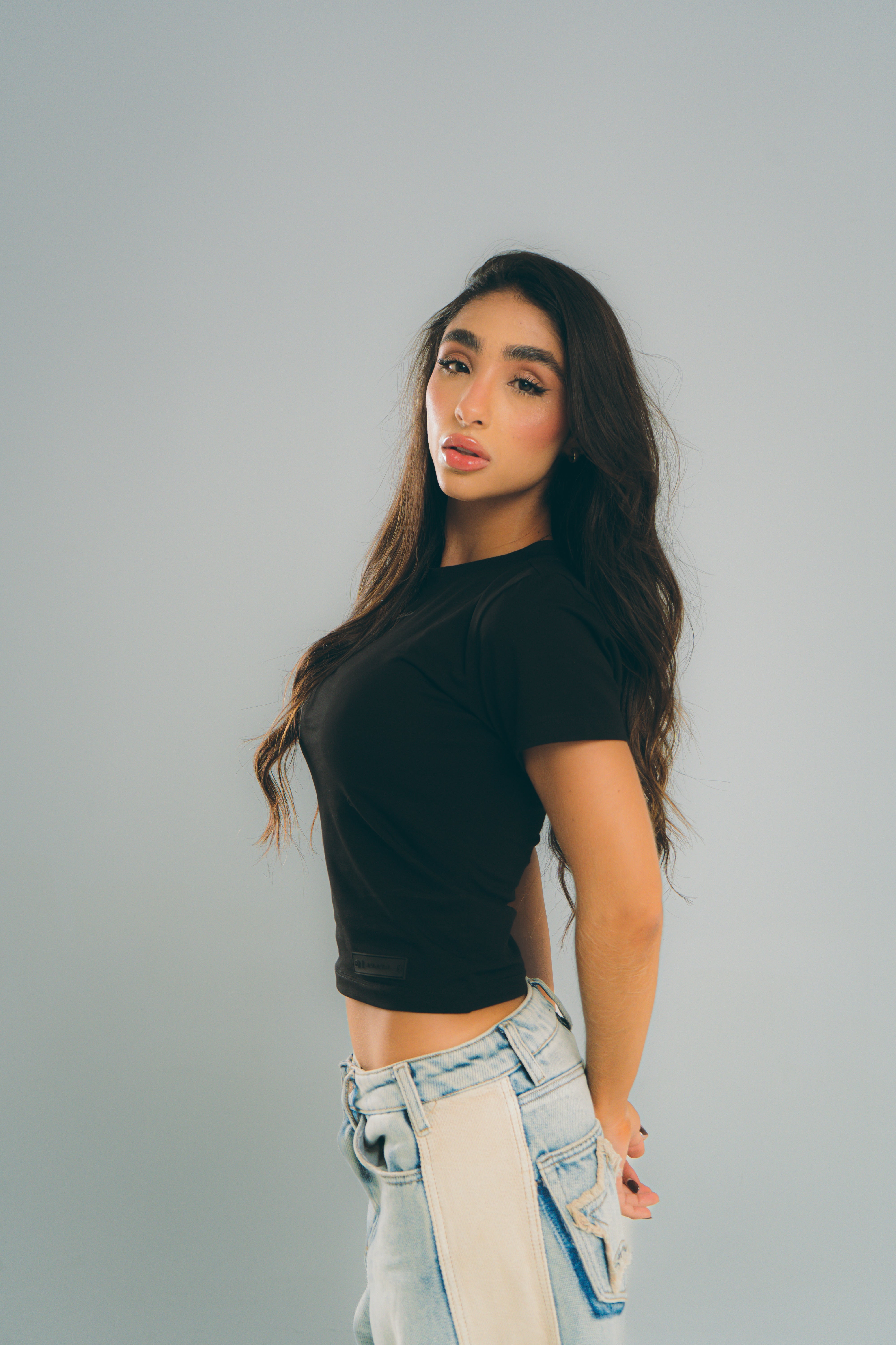 BLACK SIGNATURE BABY TEE