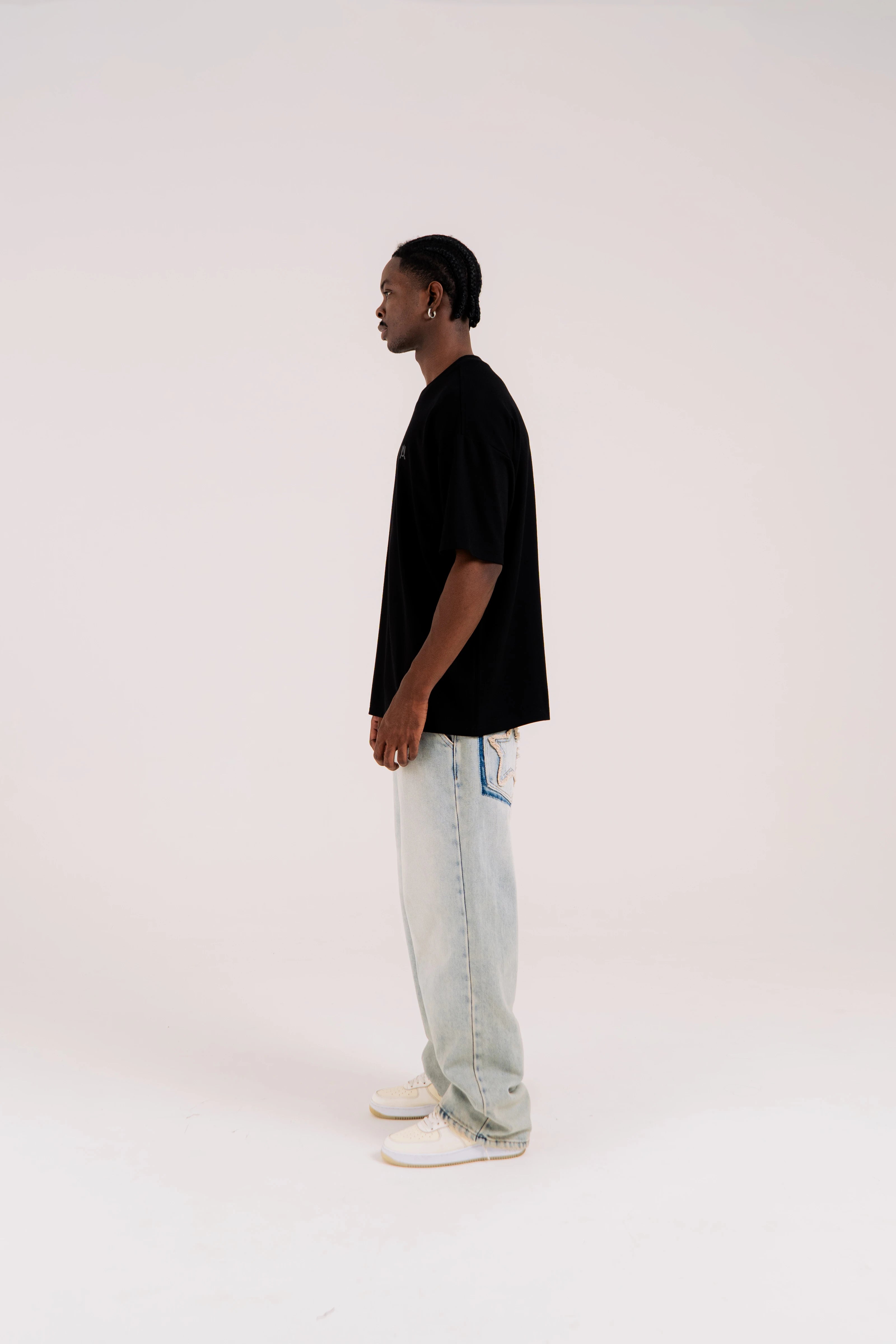 AURUM BLACK ON BLACK LINE T-SHIRT