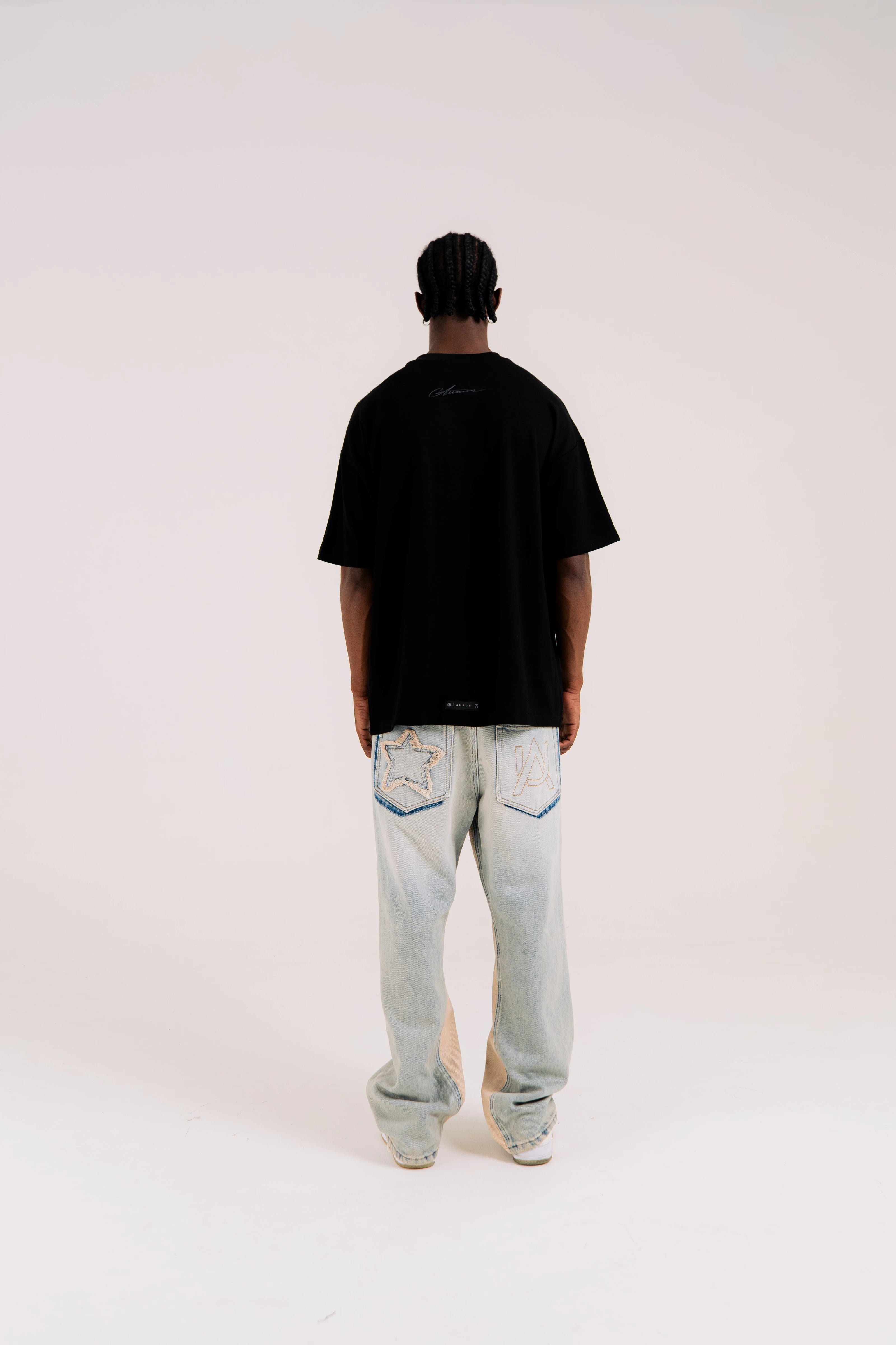 AURUM BLACK ON BLACK LINE T-SHIRT