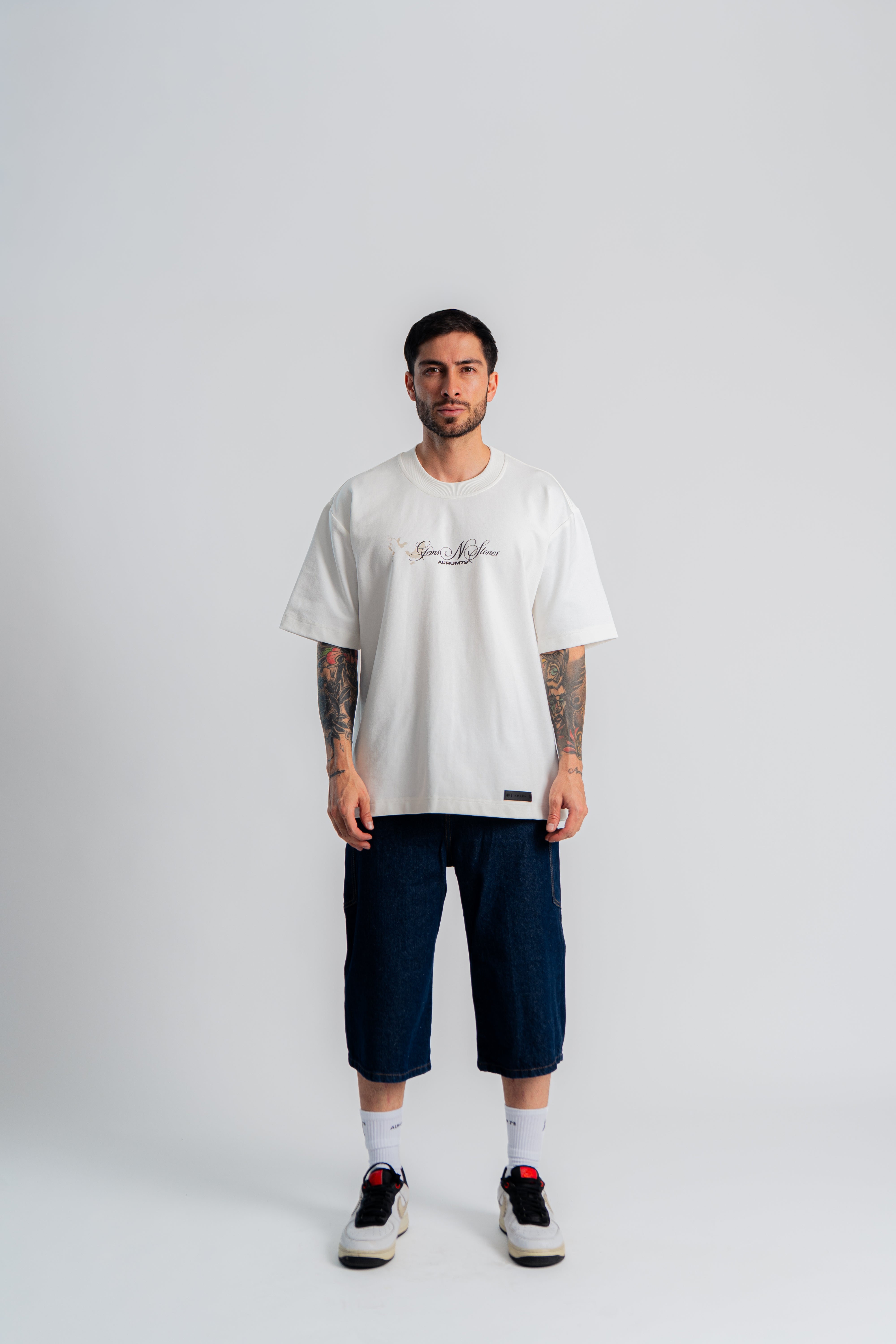 Diamond Eye Oversized Marfil en modelo — AURUM 79