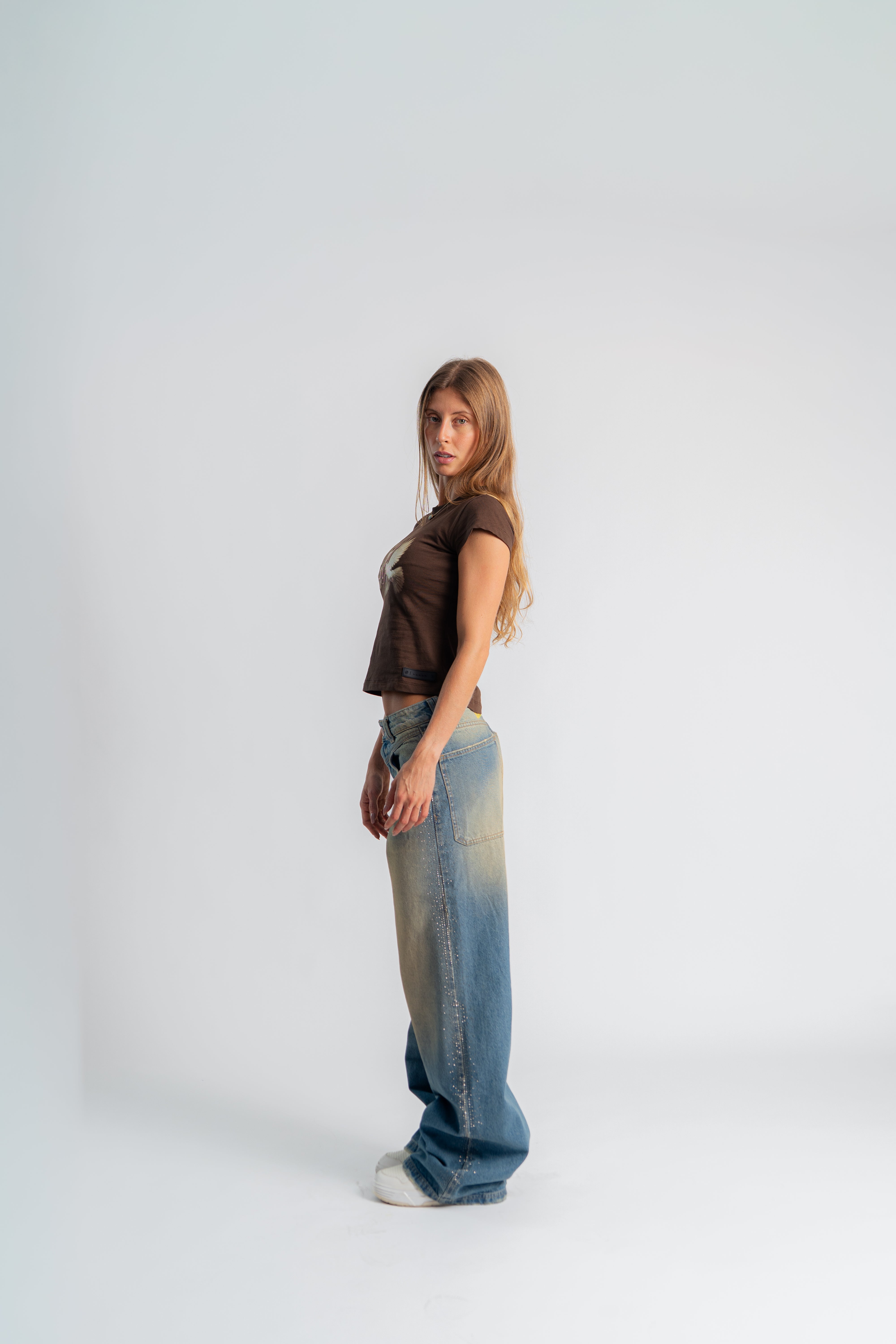 Dirty Shiny W Loose Fit Jeans Gris Dirty en modelo — AURUM 79