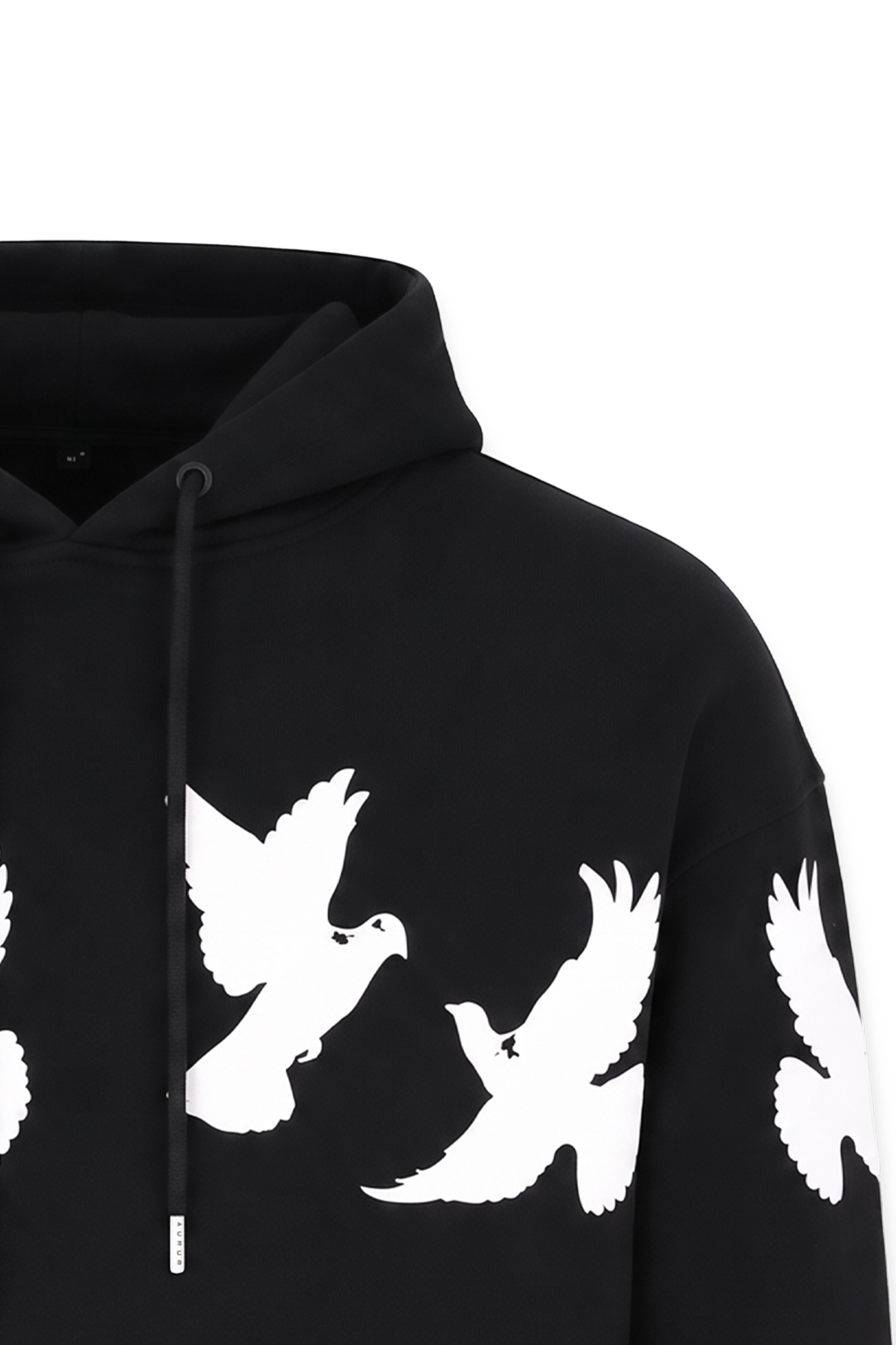 Flying Pigeons Boxy Fit Hoodie Negro — AURUM 79