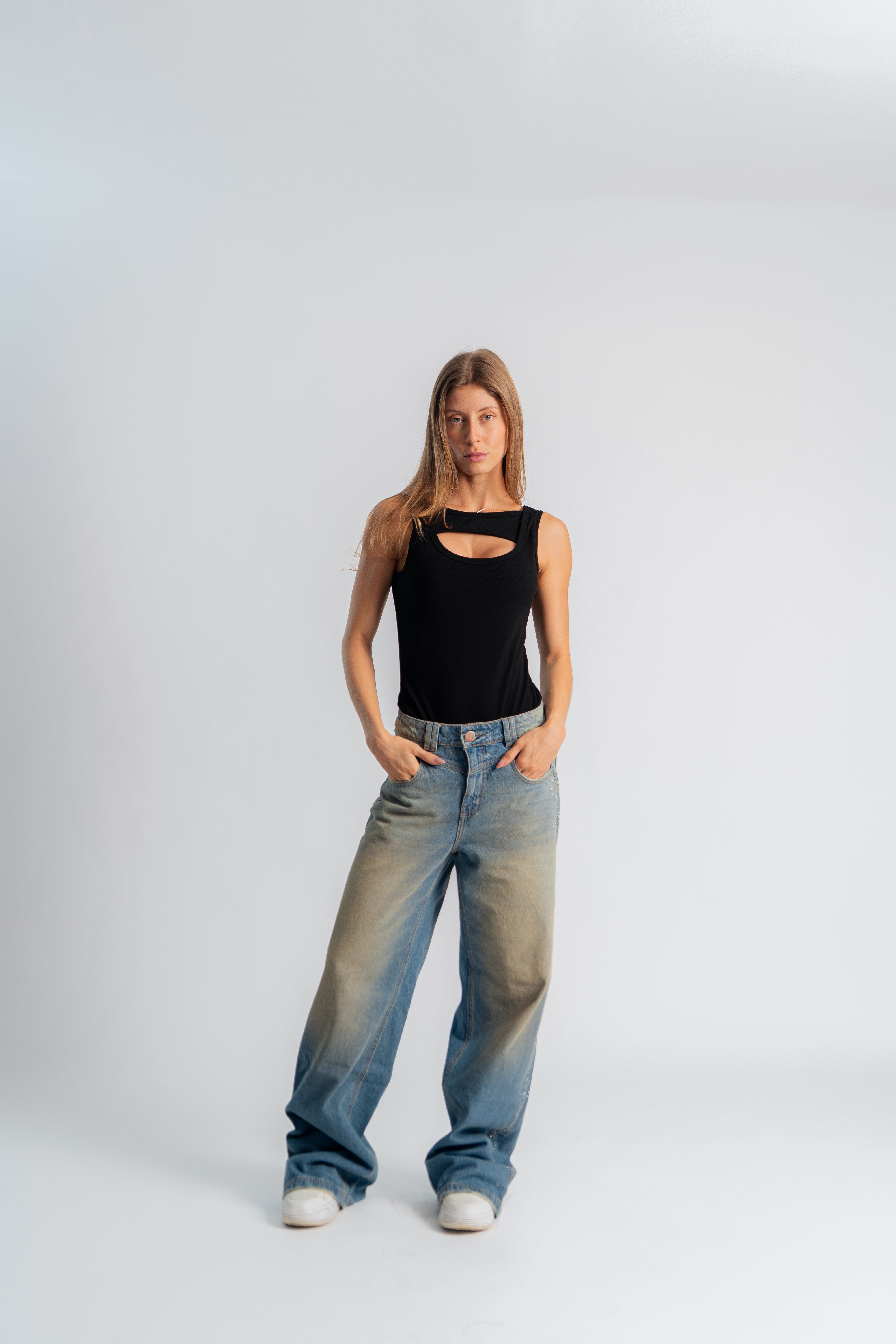 G&S Bodysuit Negro en modelo — AURUM 79
