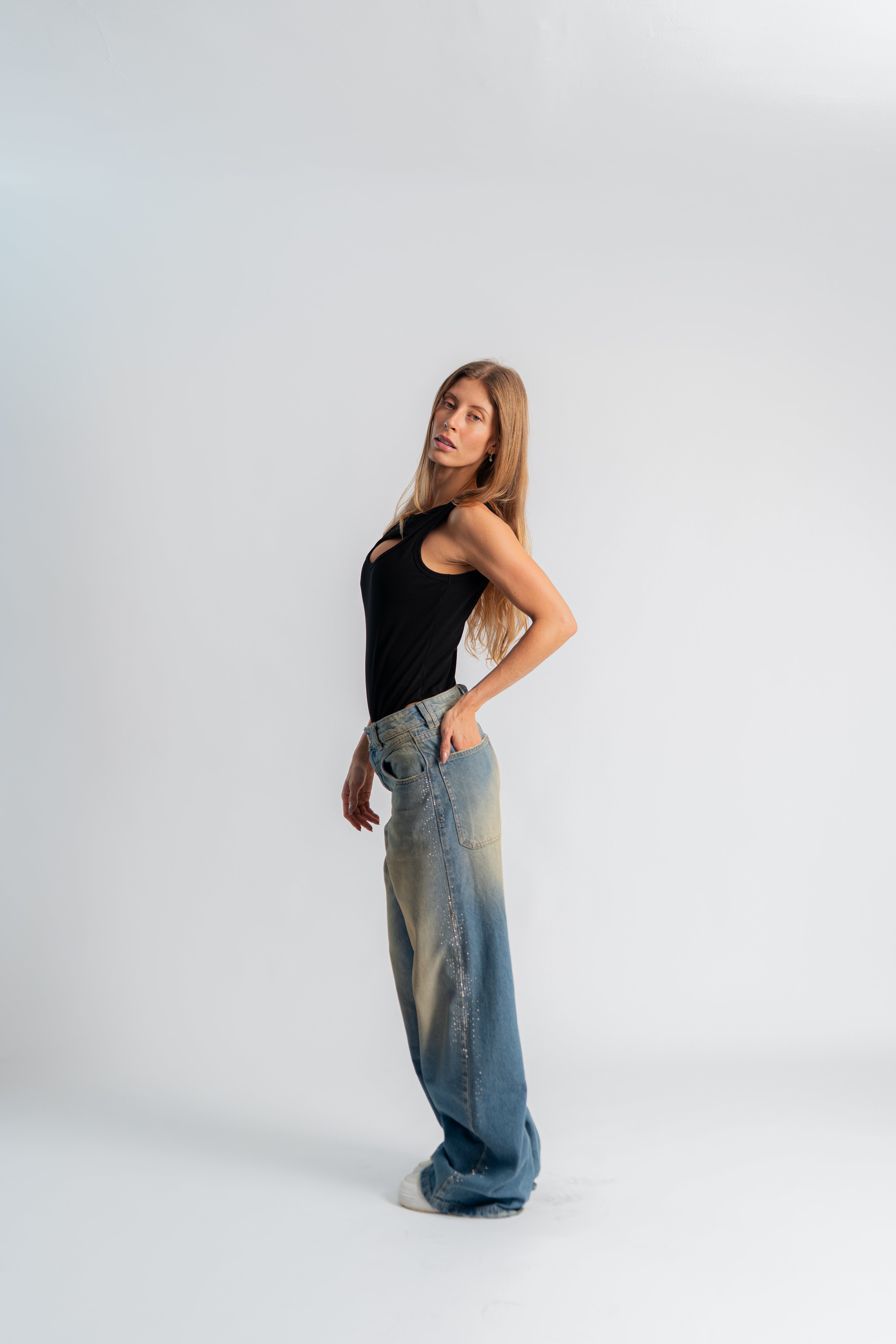 G&S Bodysuit Negro en modelo — AURUM 79
