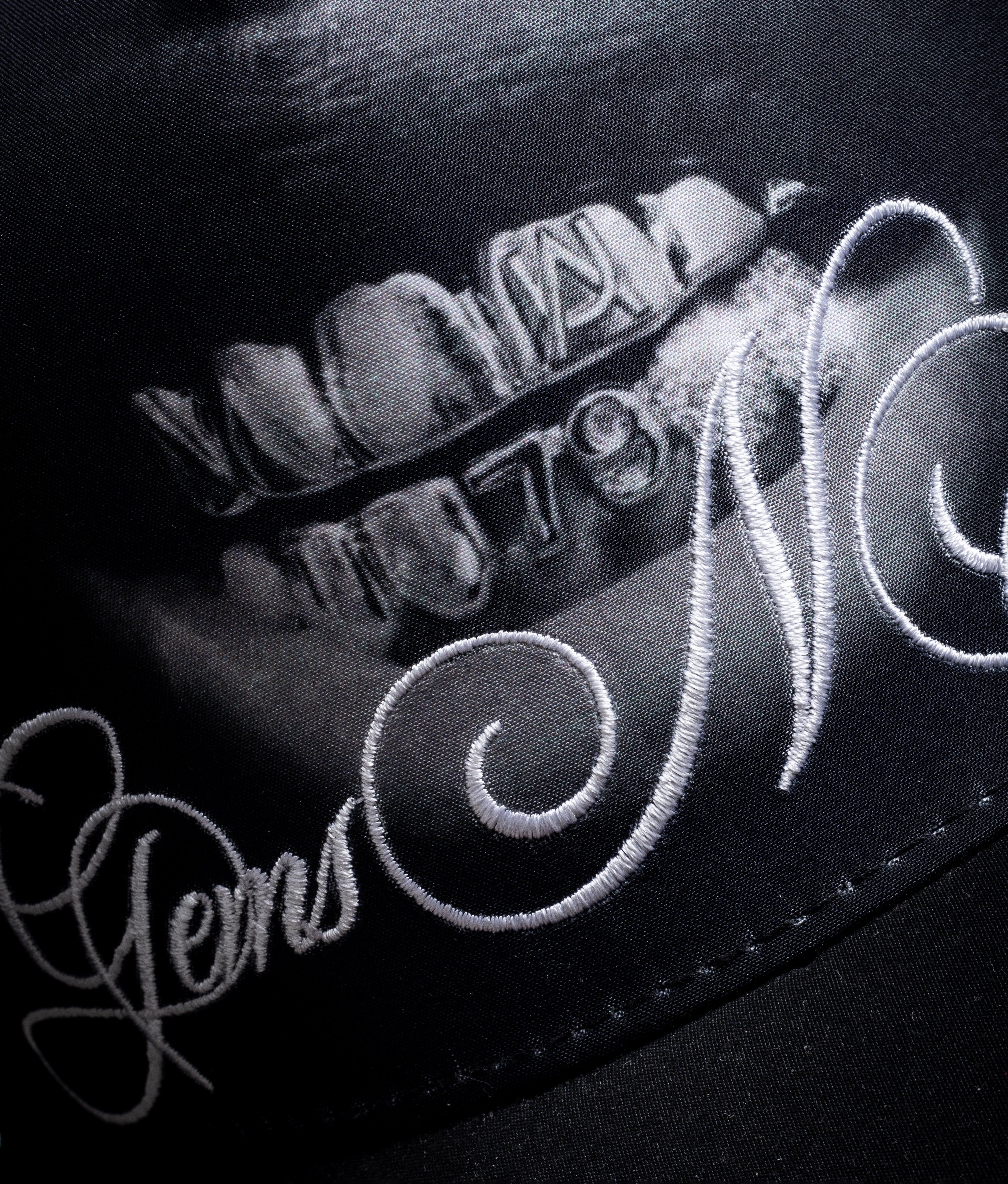Grillz Trucker Cap Negro — AURUM 79